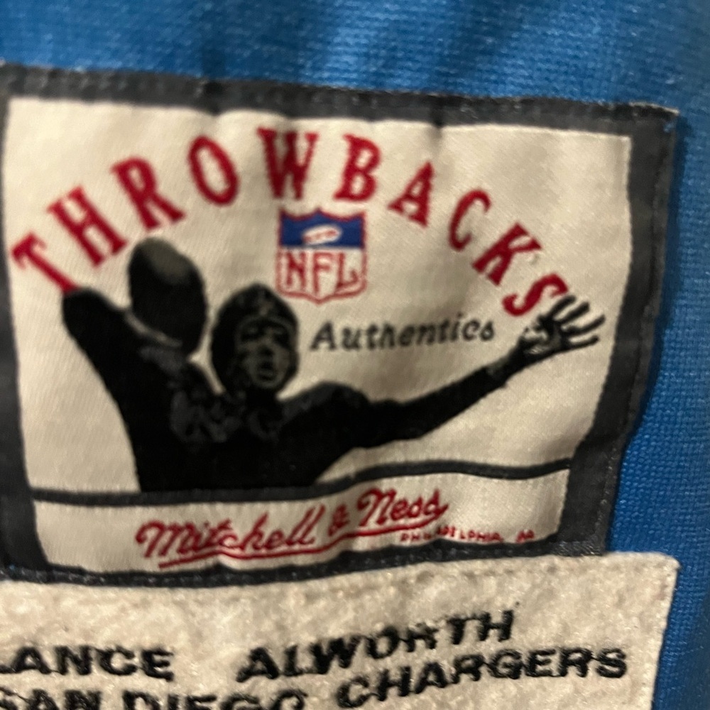 ✴️🏈 Lance Alworth Mitchell & Ness Authentic Throwback Retired Player Jersey - Picture 4 of 7